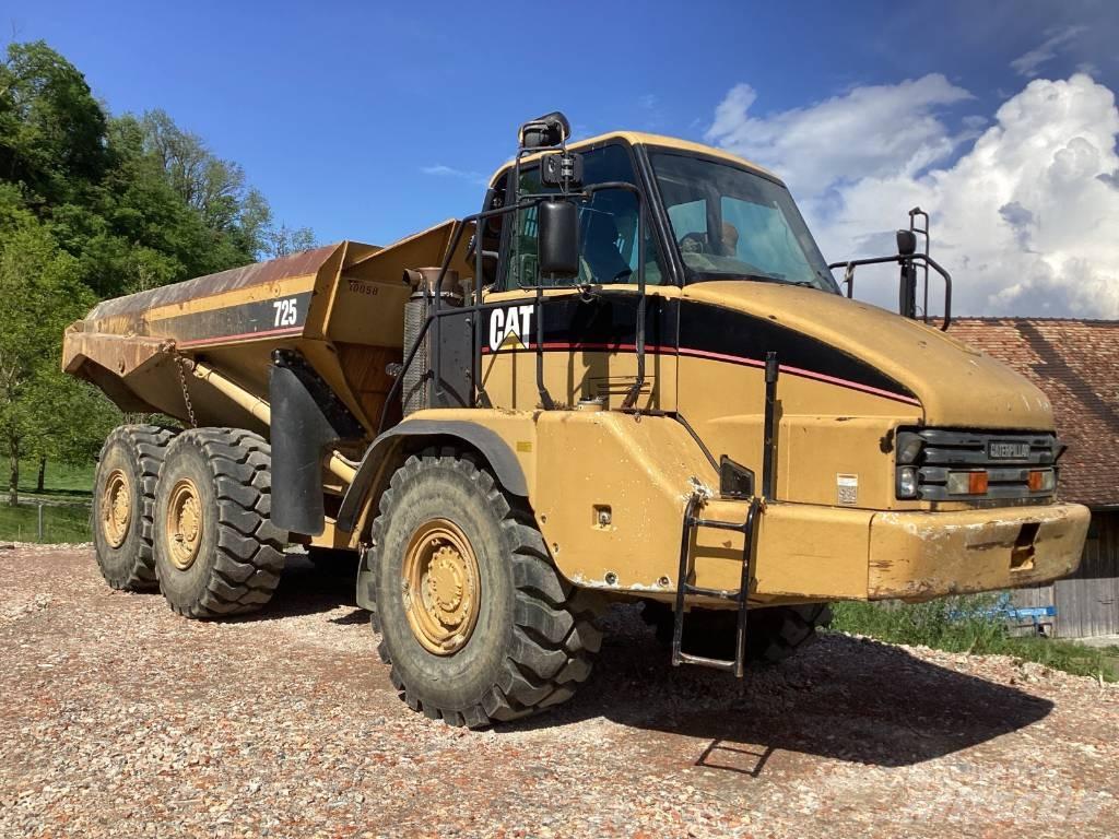 CAT 725 Шарнирно-сочленённые самосвалы