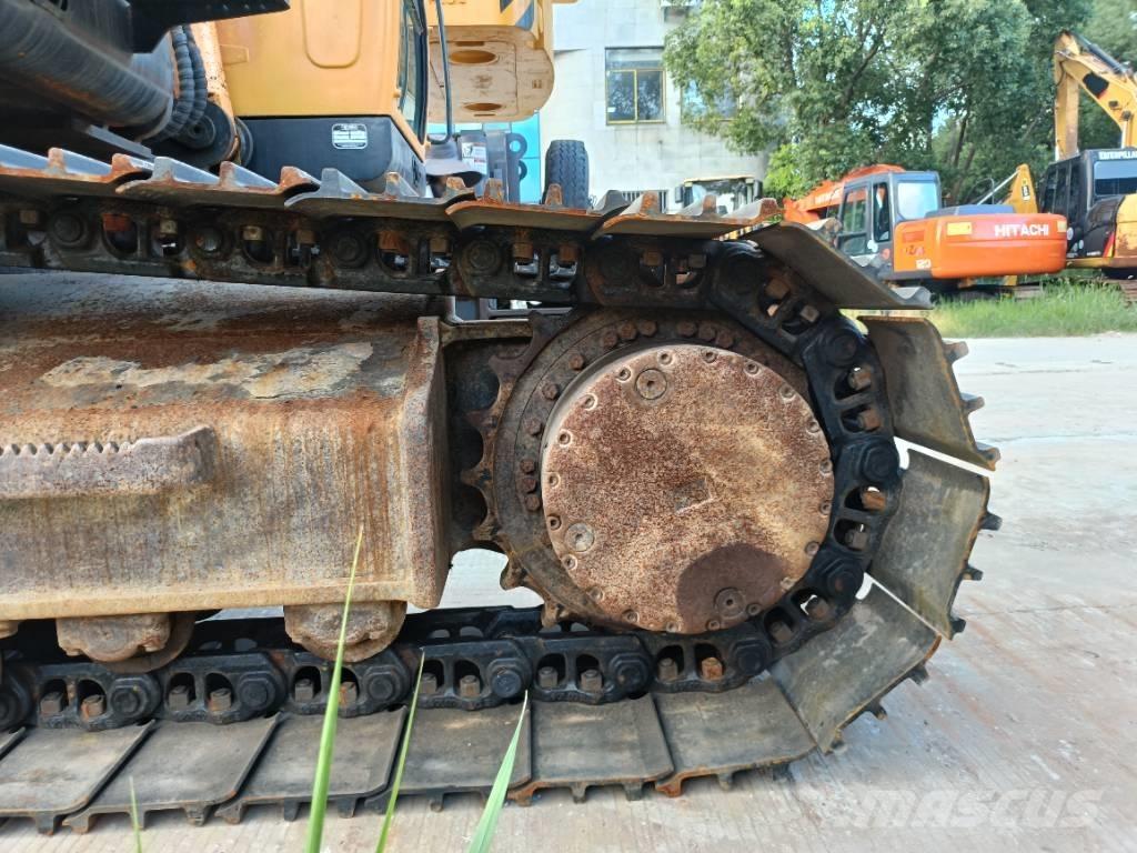 Hyundai R220LC-9 Гусеничные экскаваторы
