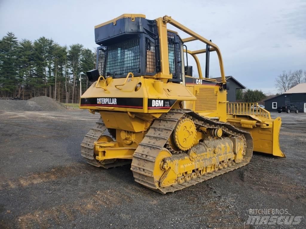 CAT D 6 M XL Гусеничные бульдозеры
