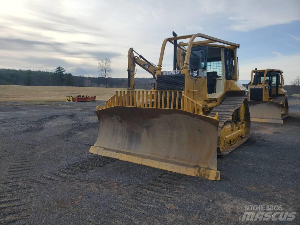 CAT D 6 M XL Гусеничные бульдозеры