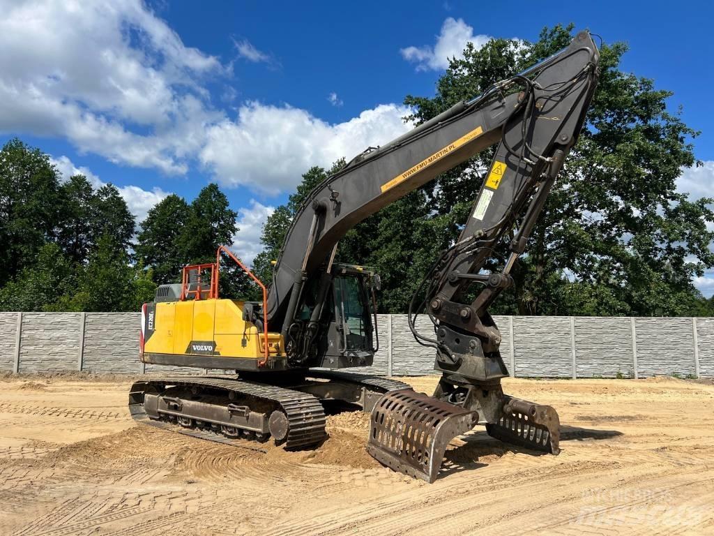Volvo EC 220 DL Гусеничные экскаваторы