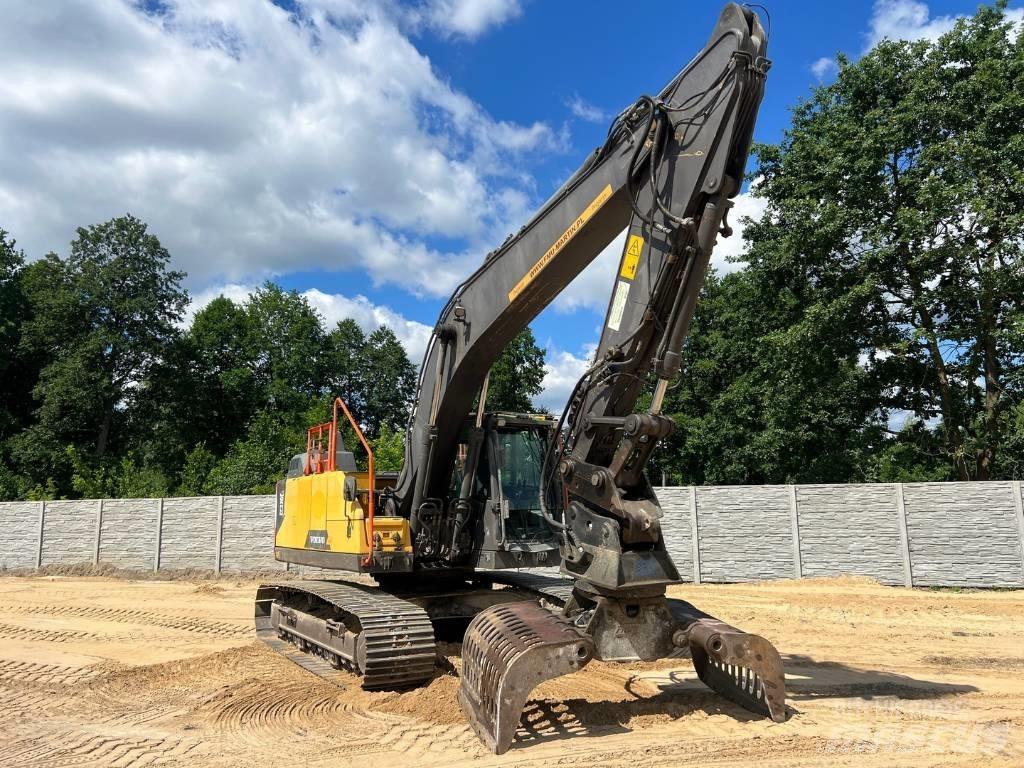 Volvo EC 220 DL Гусеничные экскаваторы