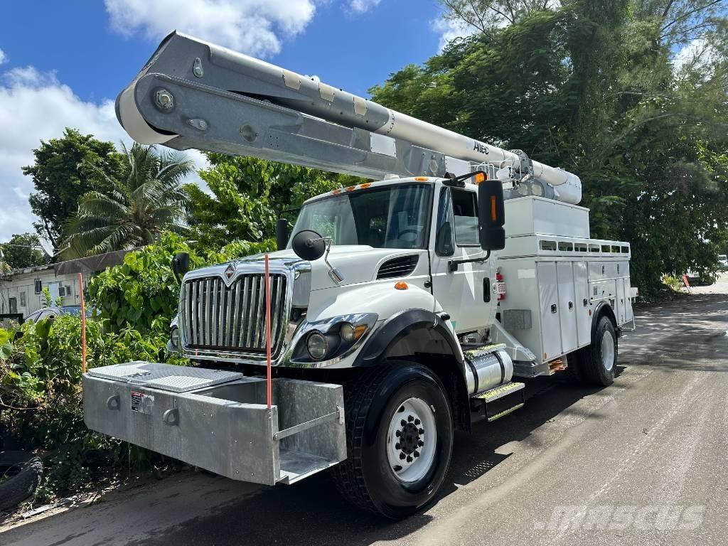 International 7300 Автовышки