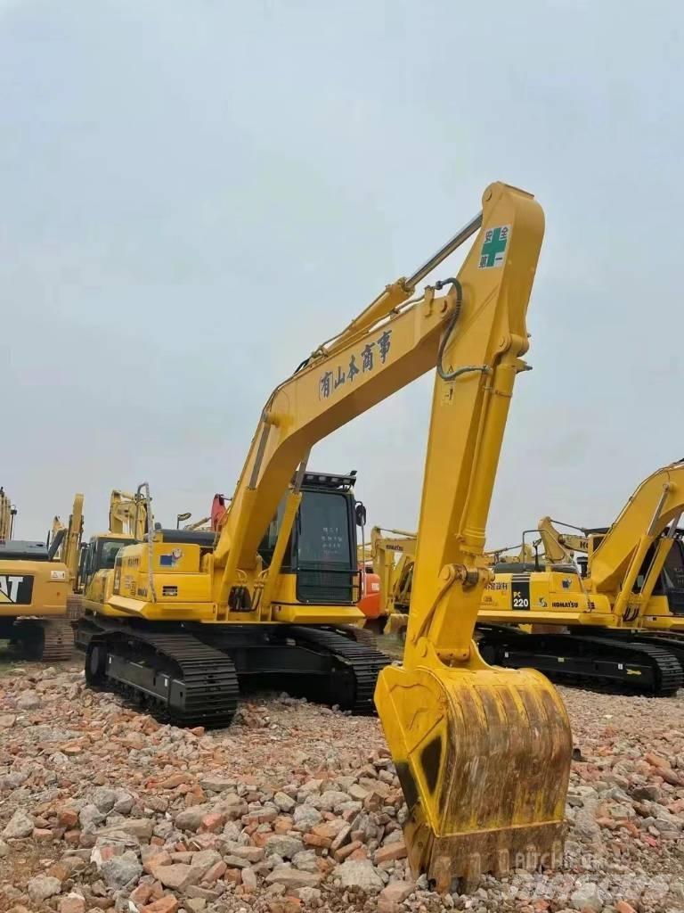 Komatsu PC200-8 Гусеничные экскаваторы