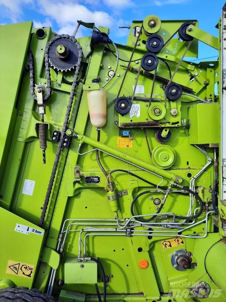 CLAAS Rollant 46 Рулонные пресс-подборщики
