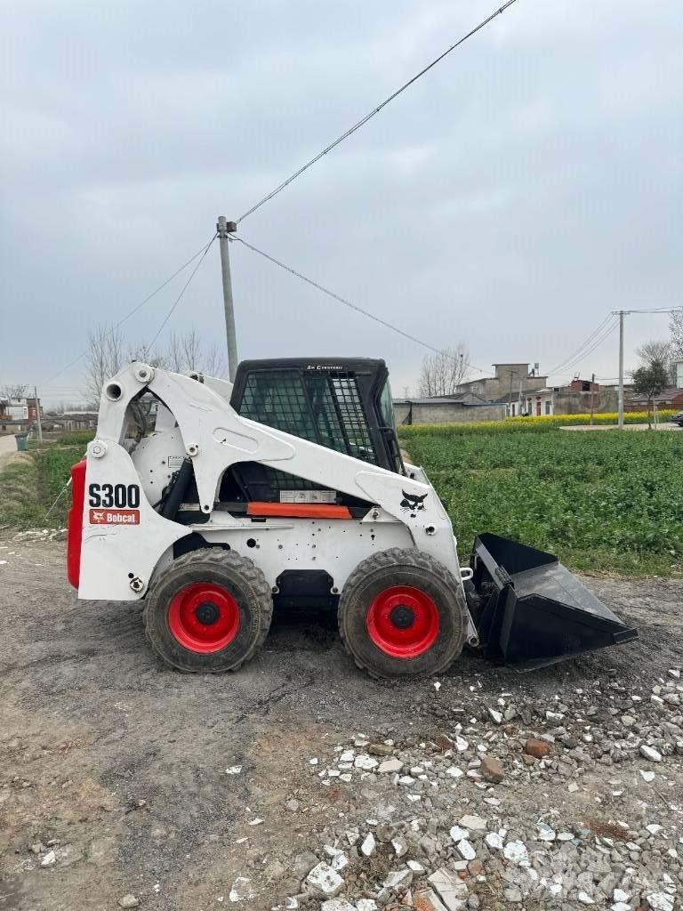 Bobcat S 330 Мини-погрузчики
