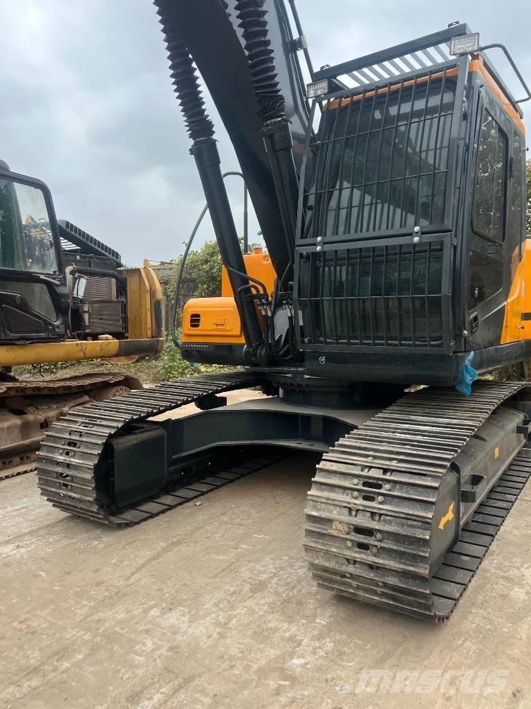 Hyundai HX 220 HD Гусеничные экскаваторы