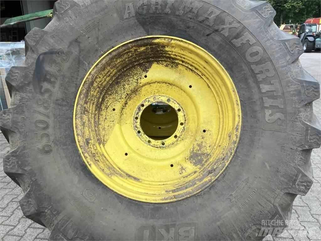 BKT 650/85R38 Шины и колёса