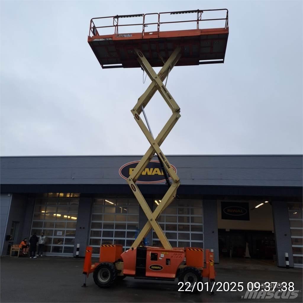 JLG 3394RT Ножничные подъемники