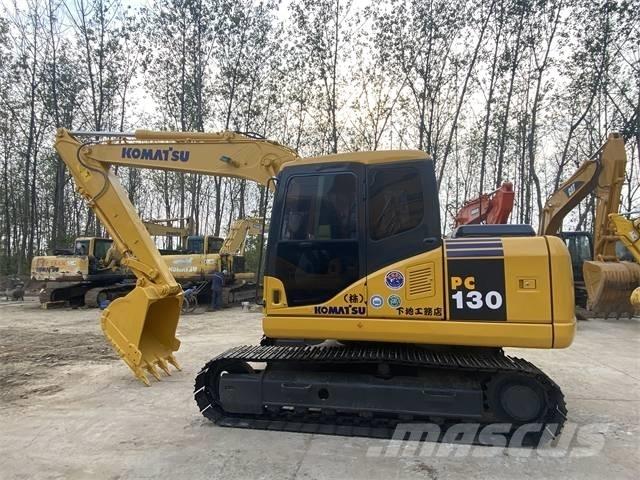 Komatsu PC130 Гусеничные экскаваторы