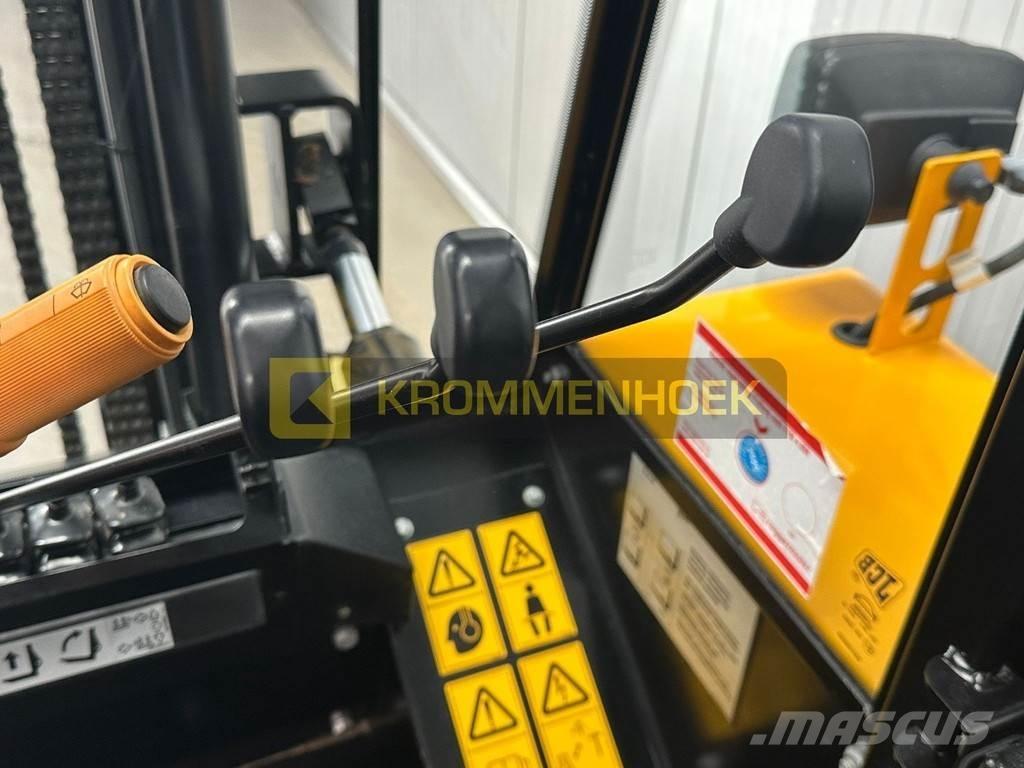 JCB 940 Внедорожные погрузчики