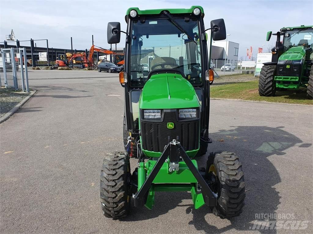 John Deere 2026R Коммунальные тракторы