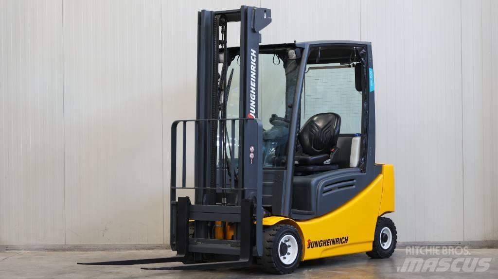 Jungheinrich EFG 320 Электропогрузчики