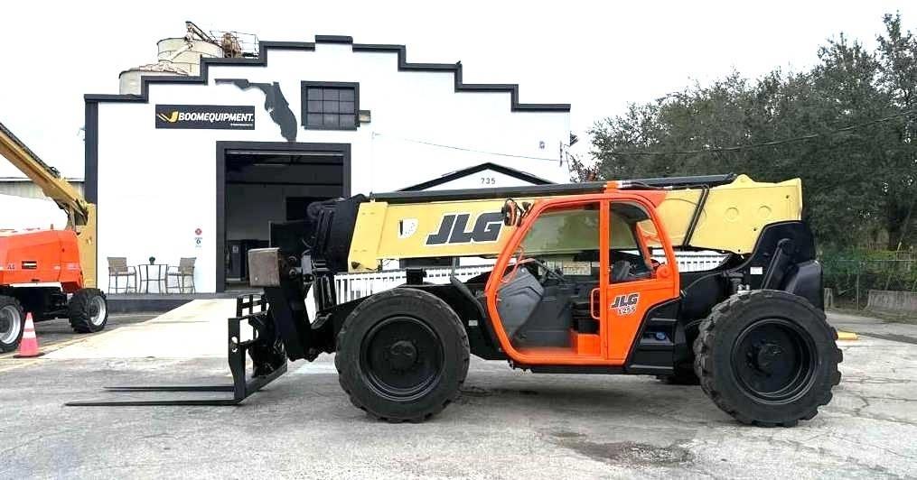 JLG 1255 Телескопические погрузчики