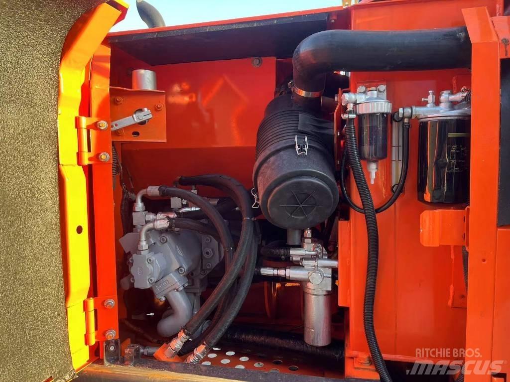Hitachi ZX 70 Гусеничные экскаваторы