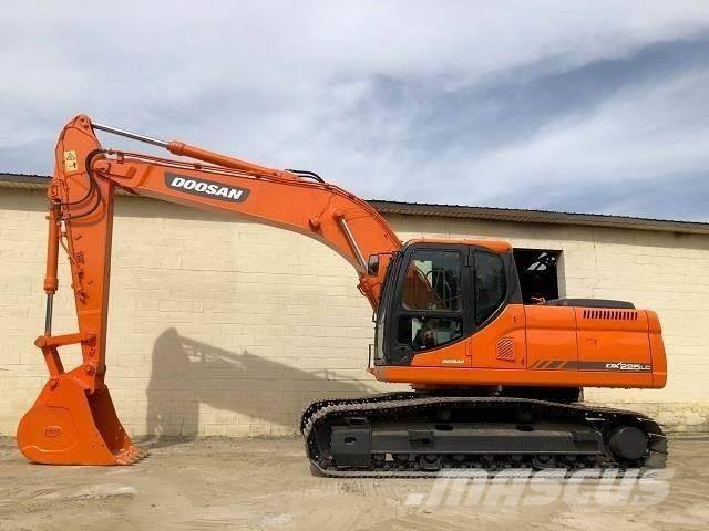 Doosan dx225 Гусеничные экскаваторы