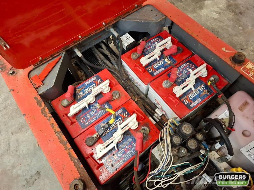 SkyJack SJ16 Разные подъемники и вышки