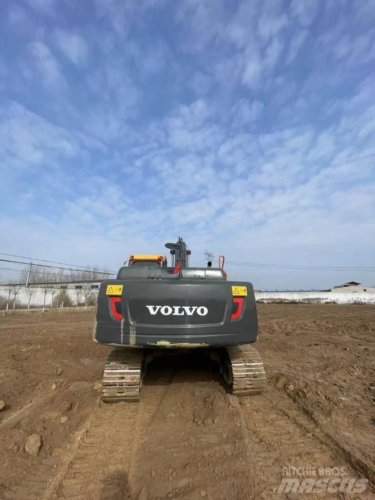 Volvo EC210D Гусеничные экскаваторы