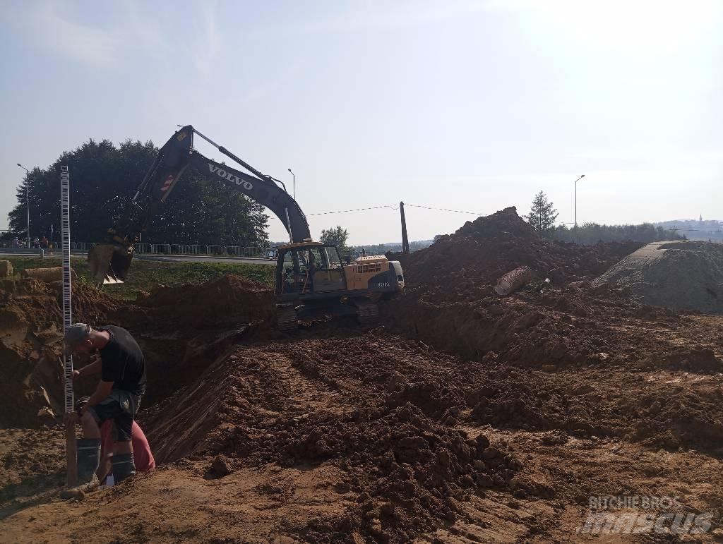 Volvo EC 240 C L Гусеничные экскаваторы