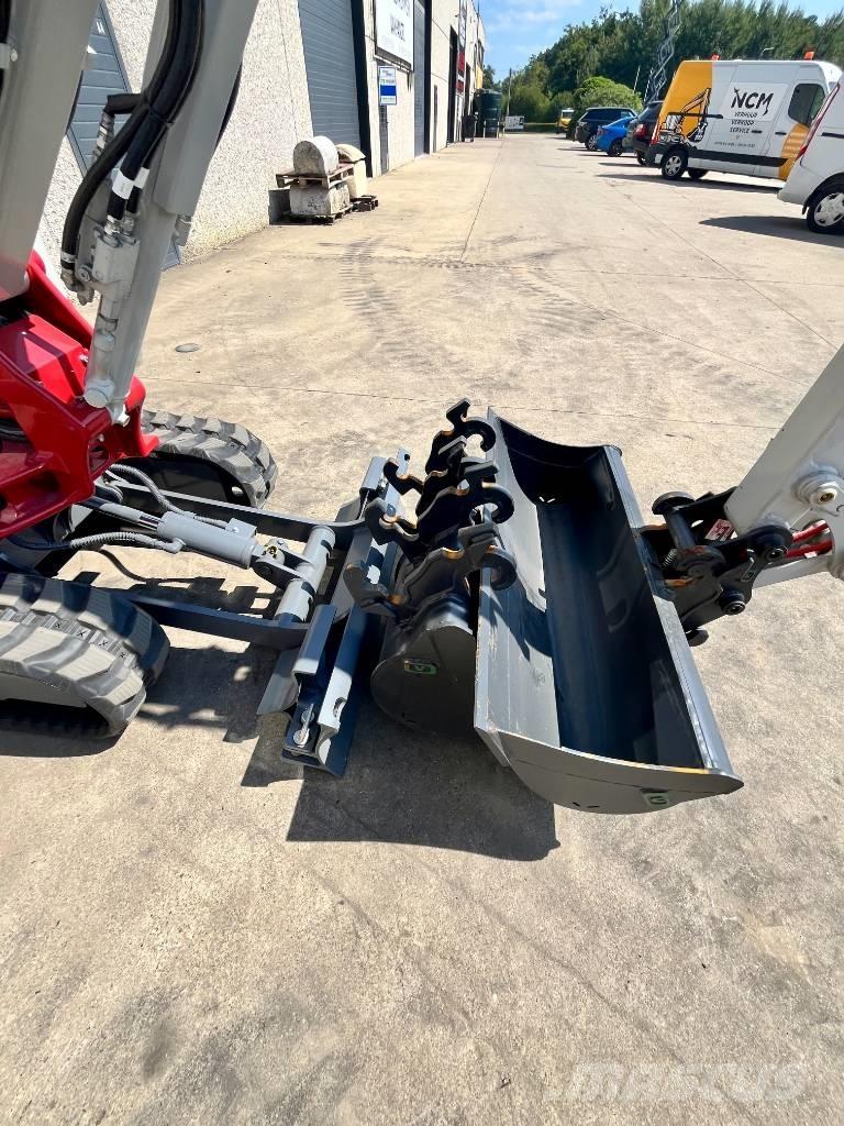 Takeuchi TB 225 Мини-экскаваторы