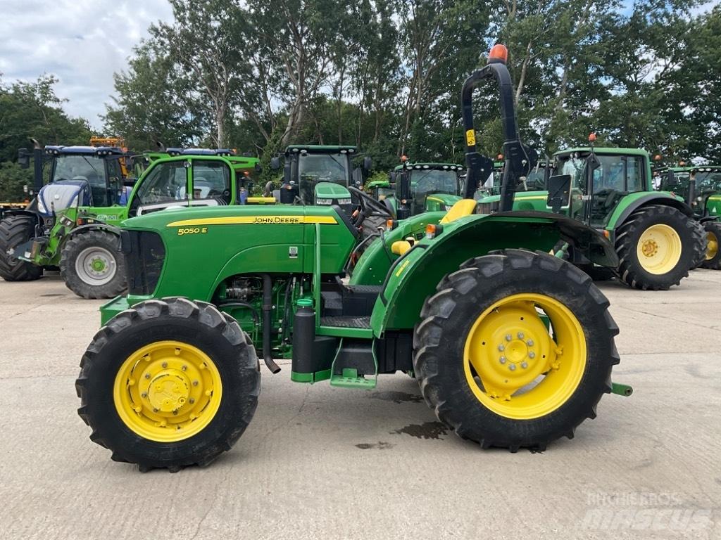 John Deere 5050E Трактора