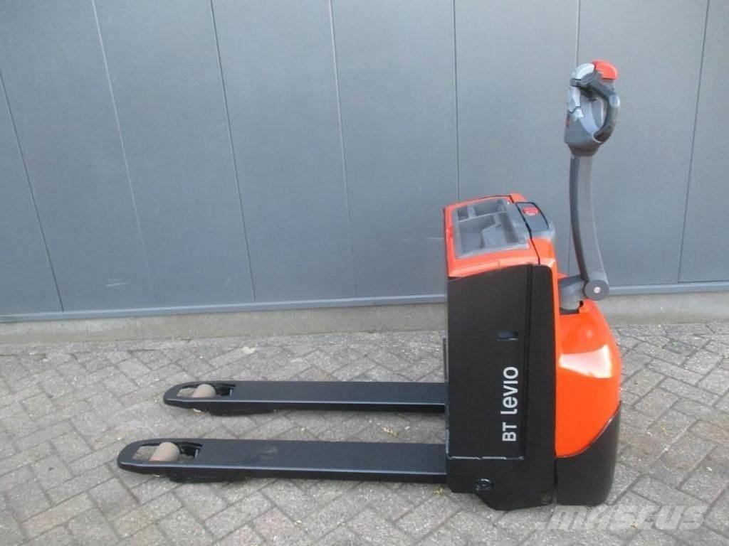 BT LWE 160 Ручные электрические тележки