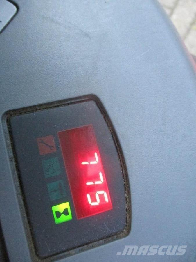 BT LWE 160 Ручные электрические тележки