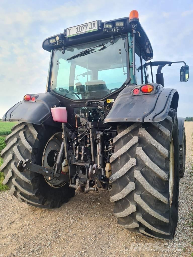 Valtra T 173 HiTech Трактора