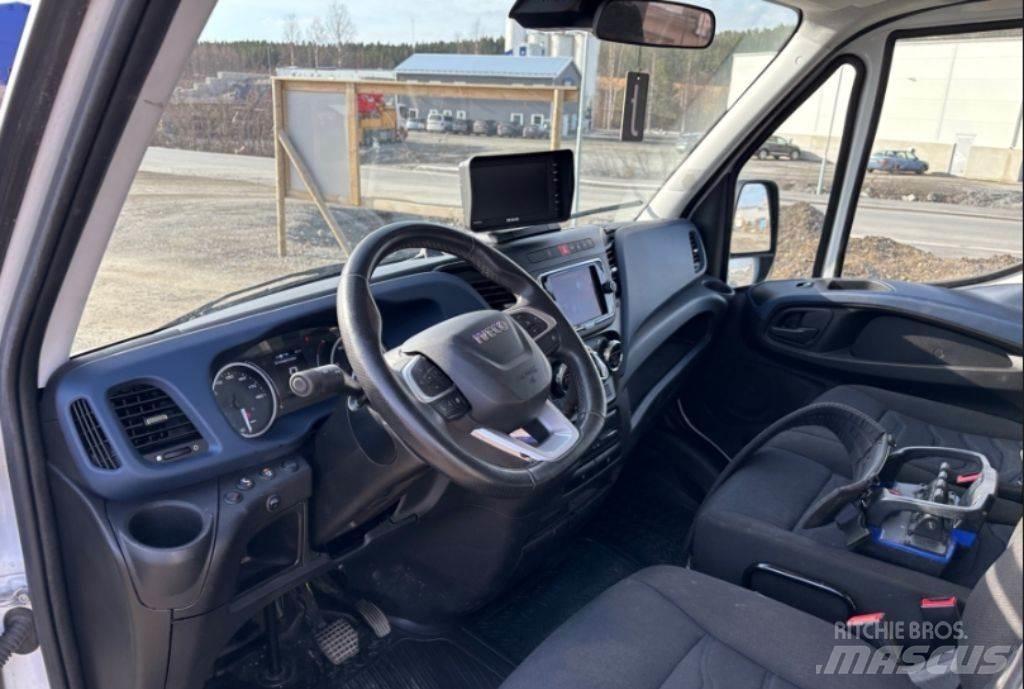 Iveco Iveco Daily Автомобильные краны
