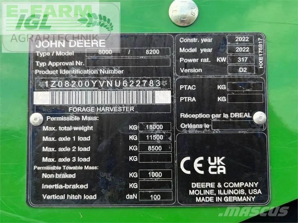 John Deere 8200 i Самоходные кормоуборочные комбайны