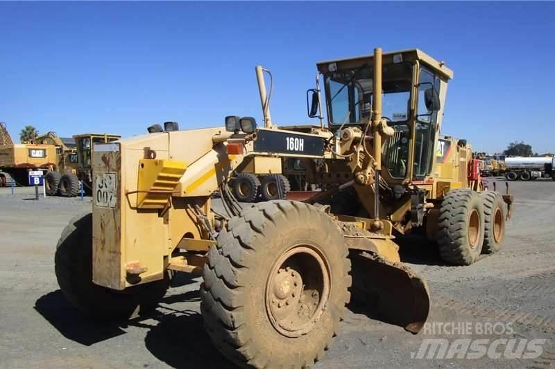 CAT 160H Грейдеры