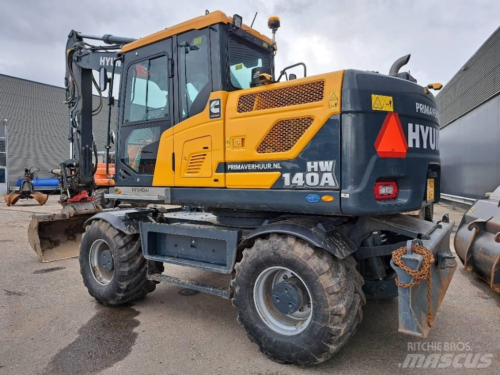 Hyundai HW140A Колёсные экскаваторы