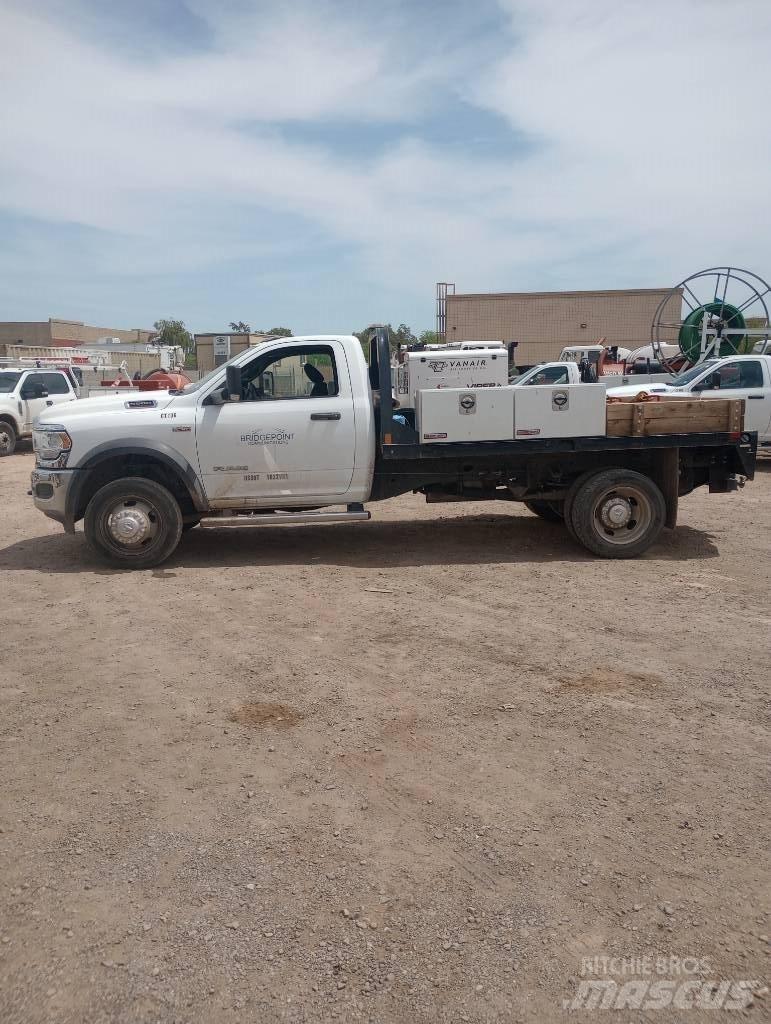 RAM 5500 Грузовики-платформы/боковая разгрузка