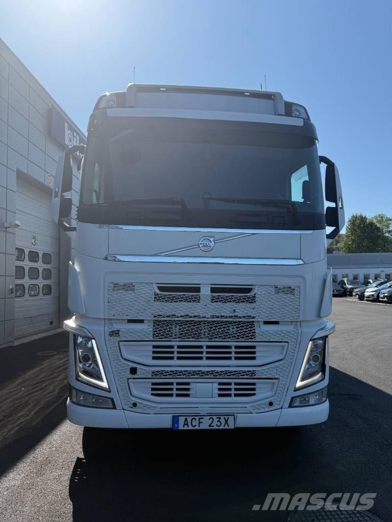 Volvo FH 540 6x2 Грузовики-Фургоны