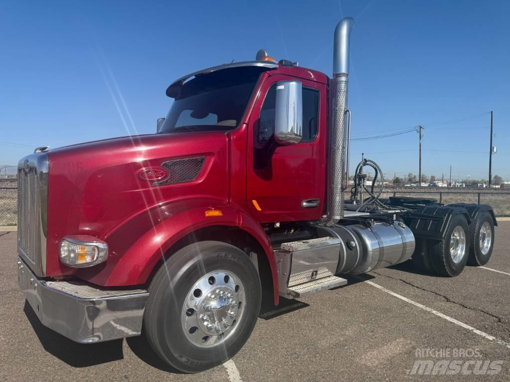 Peterbilt 567 Седельные тягачи