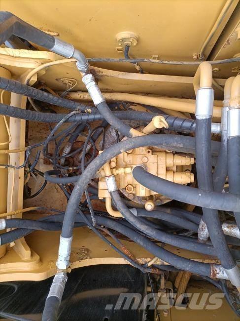 CAT 325 D Гусеничные экскаваторы