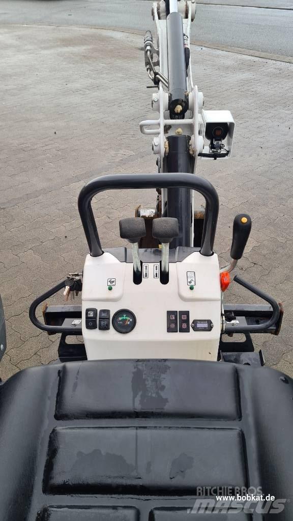 Bobcat E 10 Мини-экскаваторы