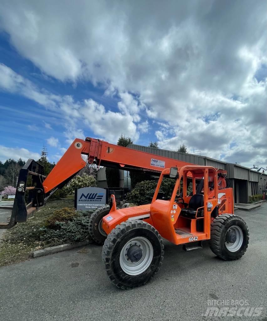 JLG 6042 Внедорожные погрузчики