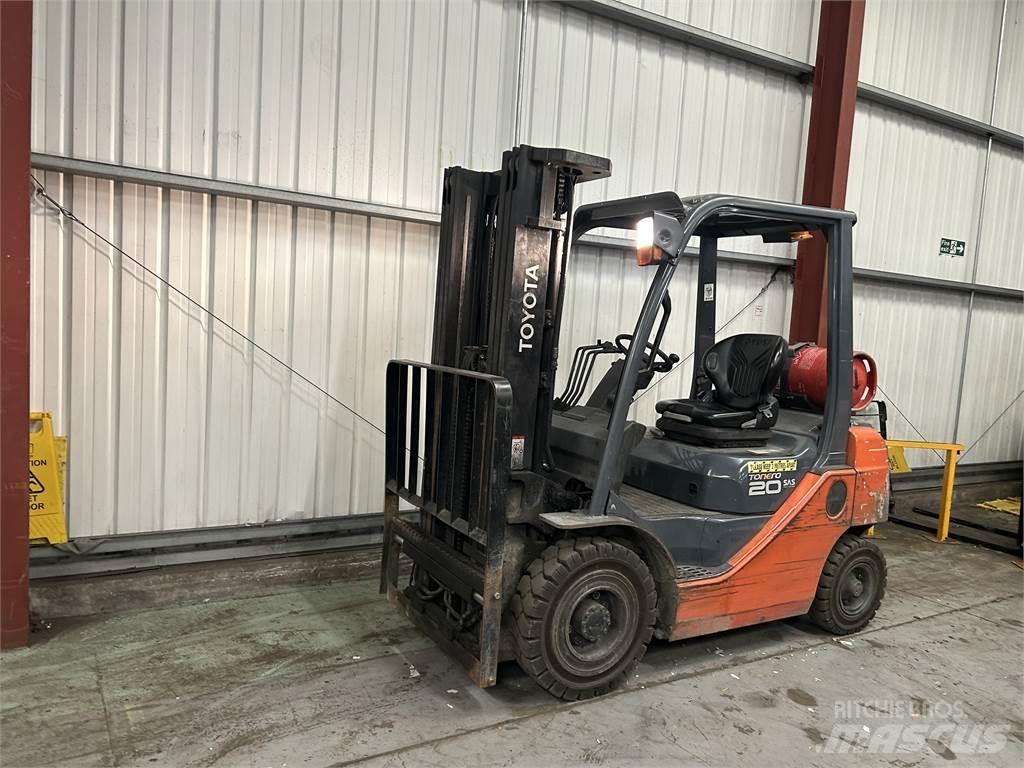 Toyota 02-8FGF20 Газовые погрузчики