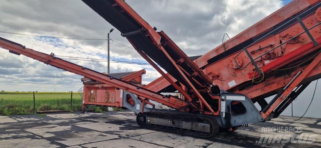 Sandvik QA 450 Мобильные грохоты
