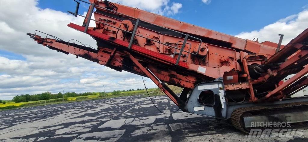 Sandvik QA 450 Мобильные грохоты