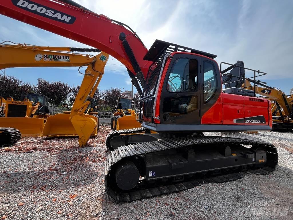 Doosan DX 300 LC-9C Гусеничные экскаваторы