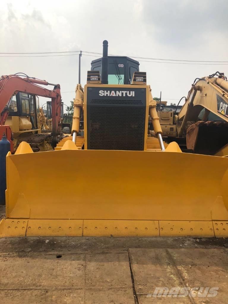 Shantui SD22 Гусеничные бульдозеры