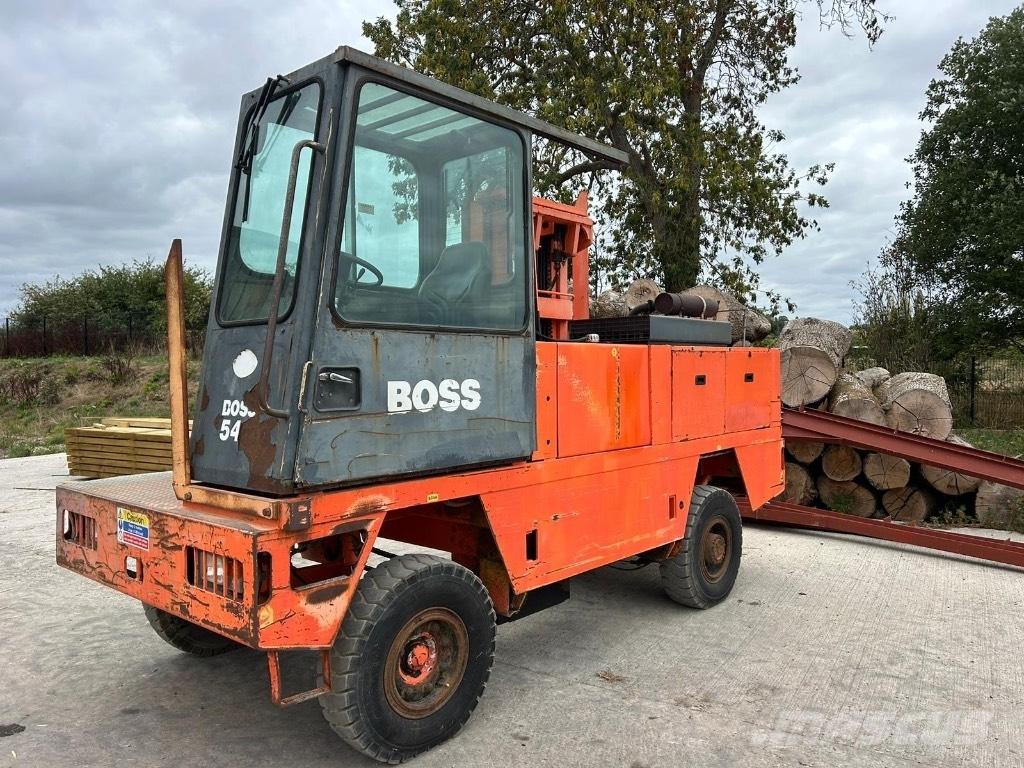 Boss 546 Боковые погрузчики