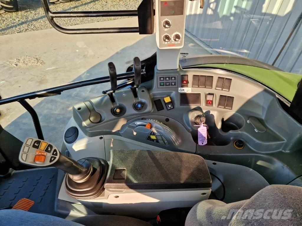 CLAAS Arion 420 Трактора