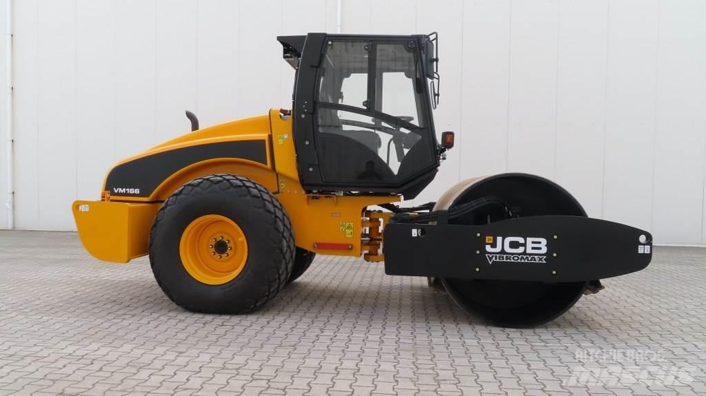 JCB VM166D Грунтовые катки