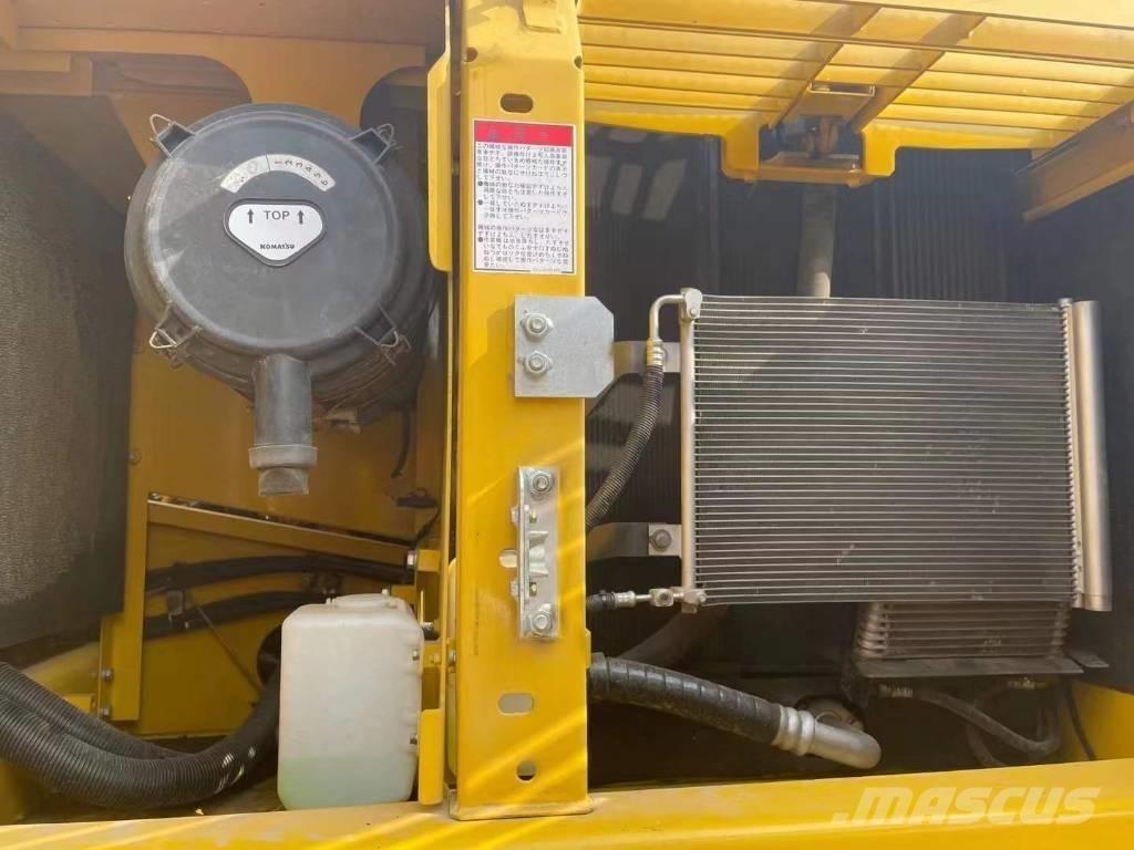 Komatsu PC 200 8N Гусеничные экскаваторы