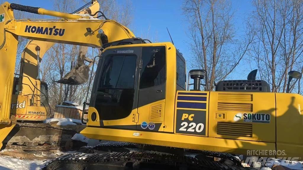 Komatsu PC 220-8 Гусеничные экскаваторы