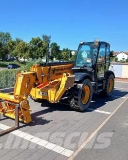 JCB 540-140 Телескопические погрузчики