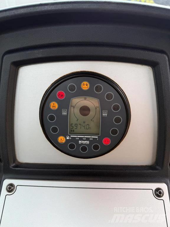 Bomag BW 174 A P-4 Катки тротуарные